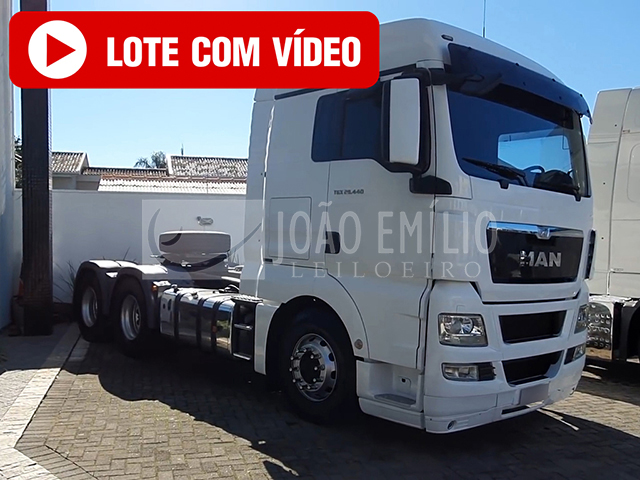 LOTE 003 - MAN TGX 29.440 2015