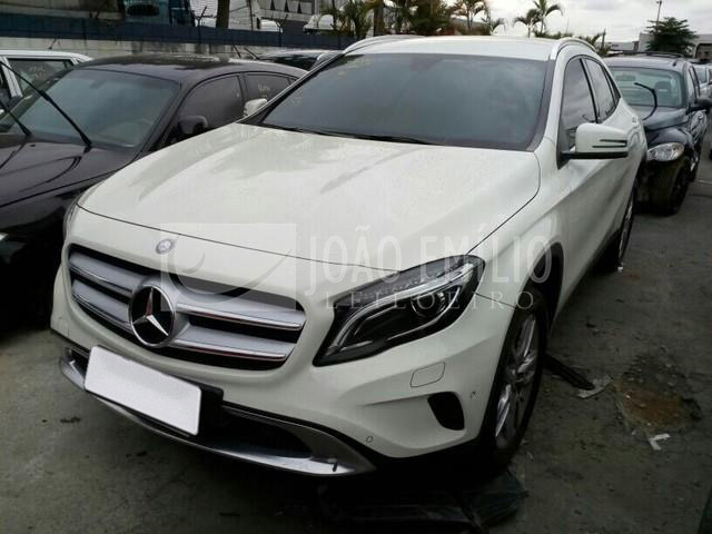 LOTE 021   -   Mercedes-Benz GLA 200 Style 2016