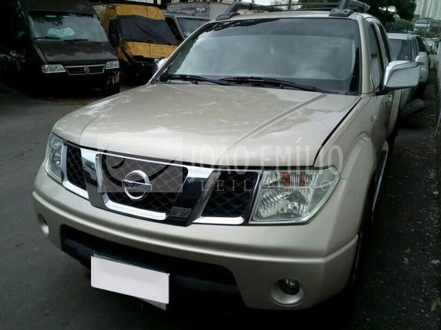 LOTE 034   -   Nissan Frontier LE 4x4 2.5 16V 2013