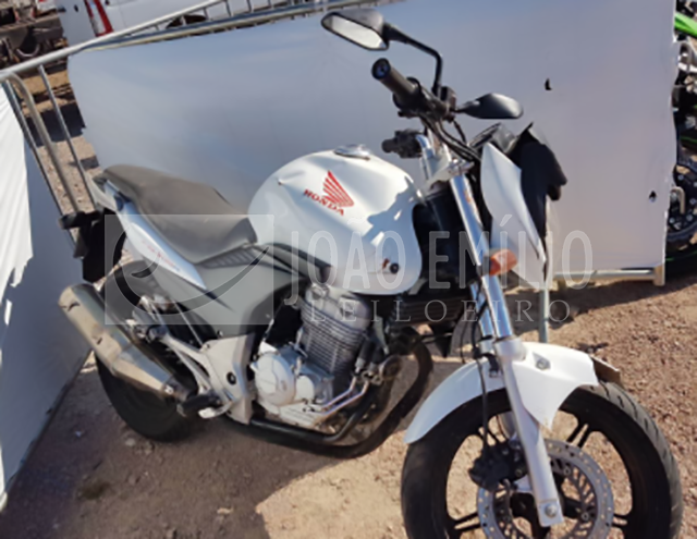 Lote 020 - HONDA CB 300 R 2012