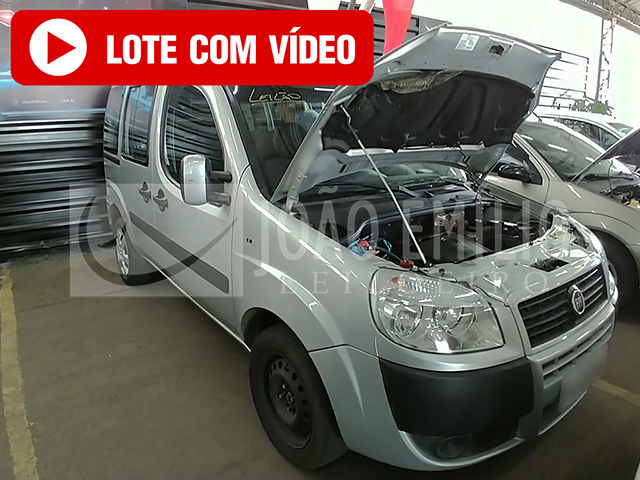 LOTE 016 - Fiat Doblò Essence 1.8 Flex 16V 5p 2017