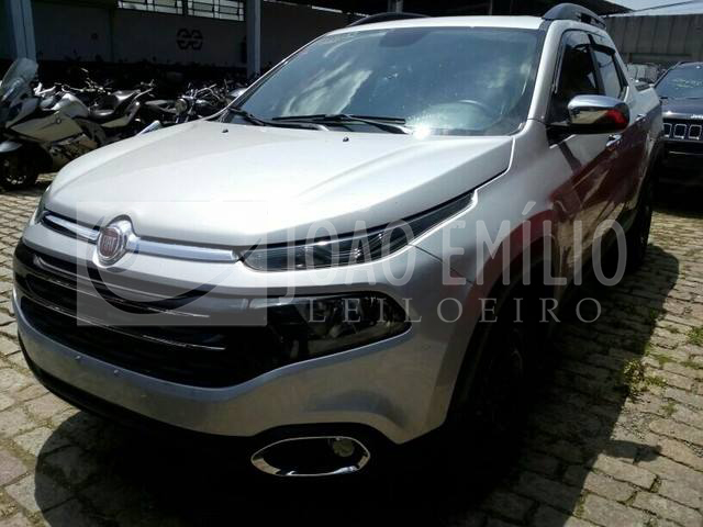 LOTE 034 - Fiat Toro Freedom 2.0 MT6 4x4 2017