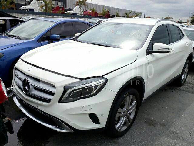 LOTE 034 - MERCEDES BENZ GLA 200 Style 2017