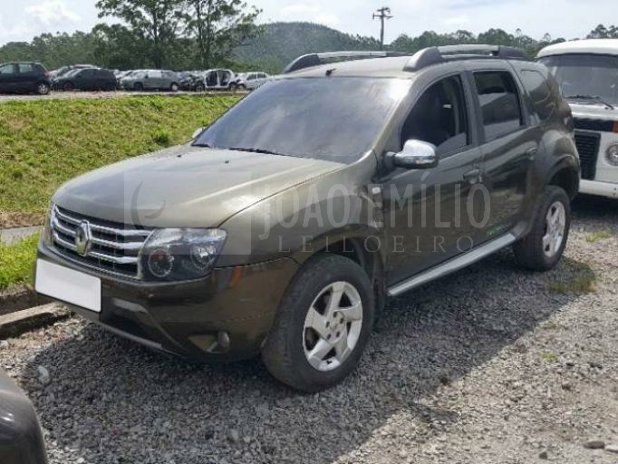 LOTE 031 - RENAULT DUSTER 2014