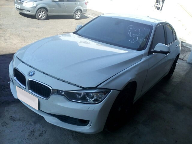 LOTE 022 BMW Série 3 320i Sport ActiveFlex 2016 LOTE 022 BMW Série 3 320i Sport ActiveFlex 2016
