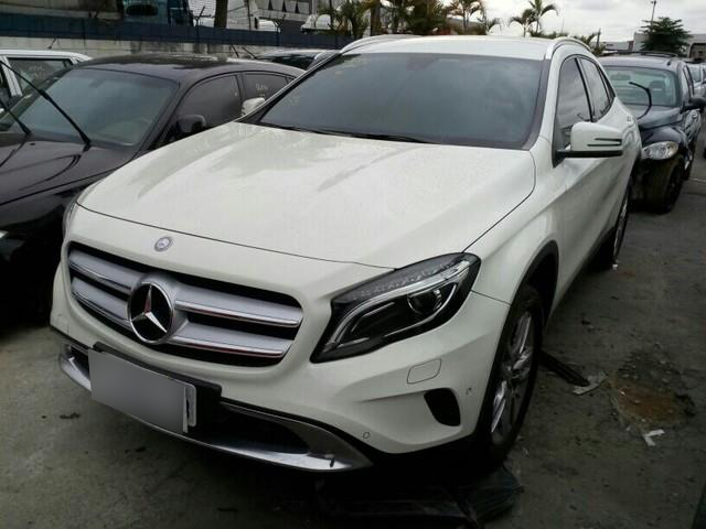 LOTE 028 Mercedes-Benz GLA 200 Style 2016 LOTE 028 Mercedes-Benz GLA 200 Style 2016