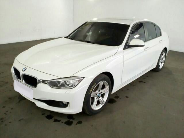 LOTE 042 BMW 320i 2.0 16V TURBO ACTIVE FLEX 4P 2014 LOTE 042 BMW 320i 2.0 16V TURBO ACTIVE FLEX 4P 2014