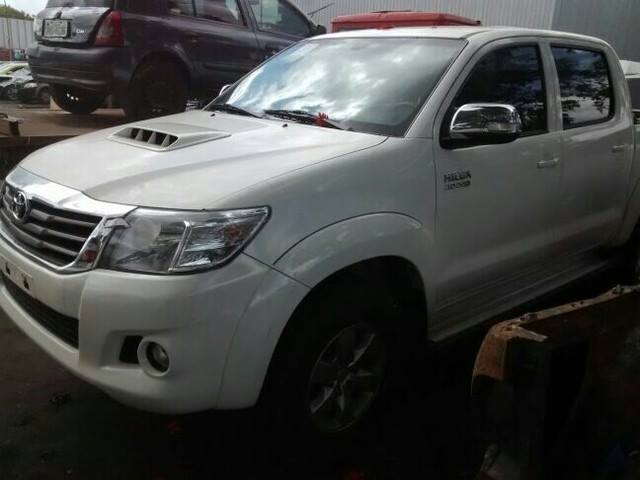 LOTE 092 Toyota Hilux 3.0 TDI 4x4 CD SRV Top 2015 LOTE 092 Toyota Hilux 3.0 TDI 4x4 CD SRV Top 2015