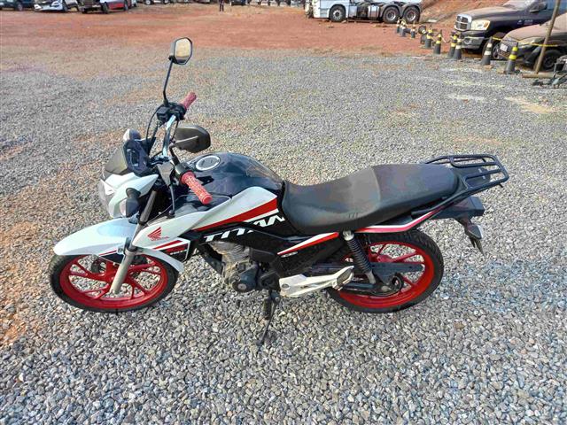 LOTE 041 CG 160 TITAN S 2020/2020 LOTE 041 CG 160 TITAN S 2020/2020