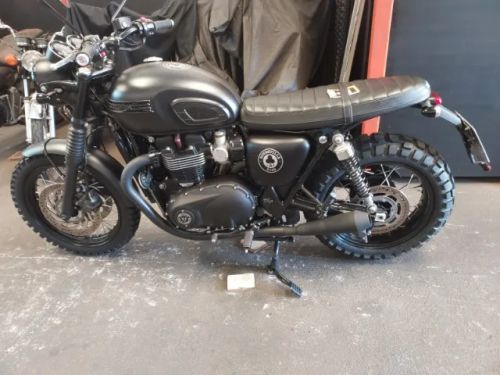 LOTE 007 TRIUMPH BONNEVILLE T120  LOTE 007 TRIUMPH BONNEVILLE T120