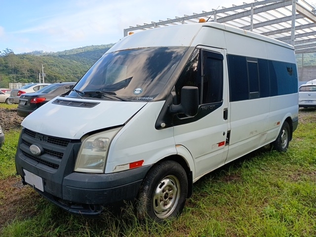 LOTE 002 FORD TRANSIT 350L BUS LOTE 002 FORD TRANSIT 350L BUS