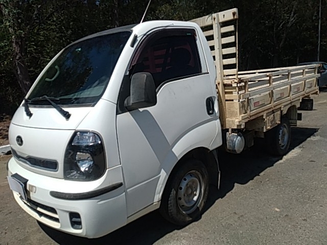 LOTE 005 KIA UK2500 HD  LOTE 005 KIA UK2500 HD