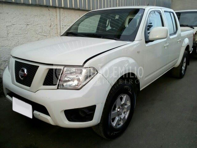 LOTE 024   -   NISSAN Frontier 2.5 TD CD SV Attack 4x2 2014