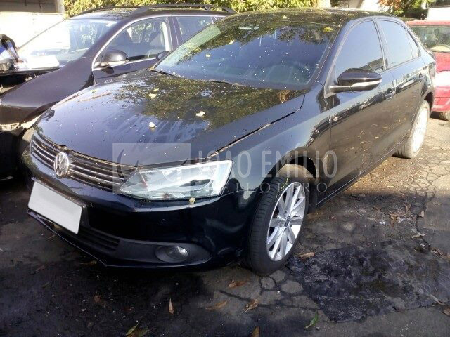 LOTE 015   -   Volkswagen Jetta 2.0 Trendline 2016