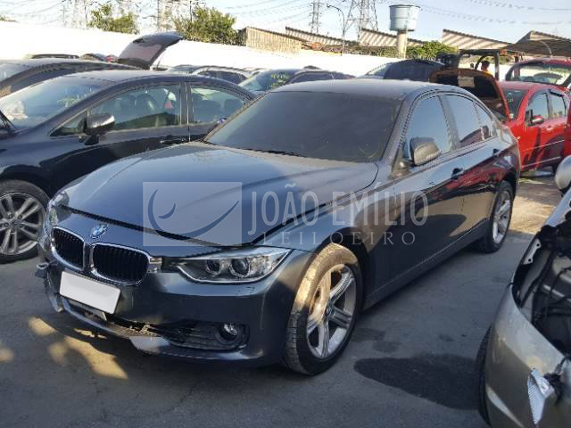 LOTE 011 -  BMW 320i ActiveFlex 2015