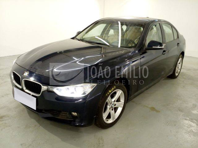 LOTE 016  -  BMW 320I ActiveFlex Turbo 2015